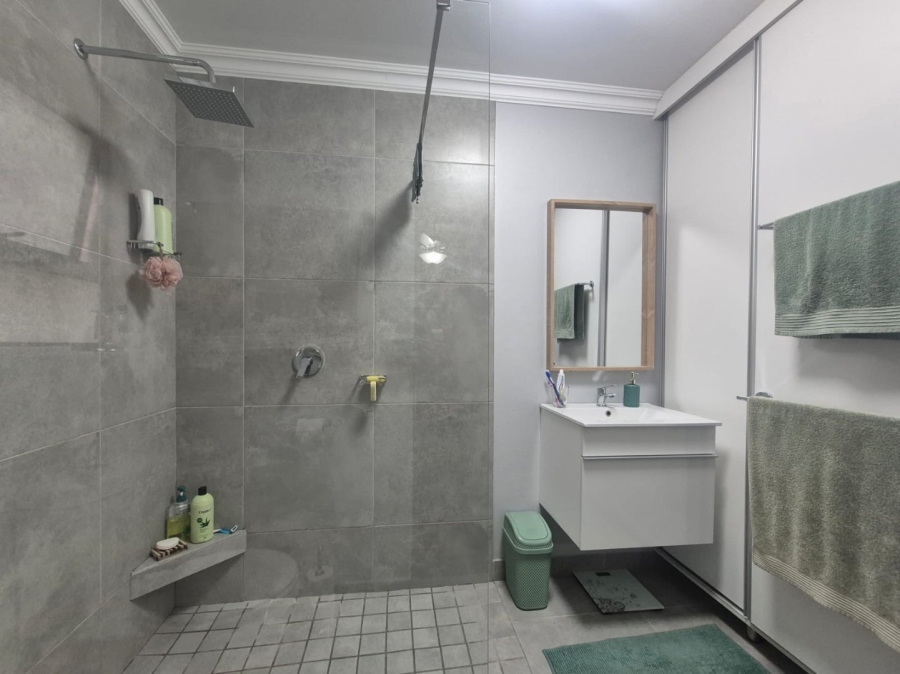 3 Bedroom Property for Sale in Brenton On Lake Western Cape